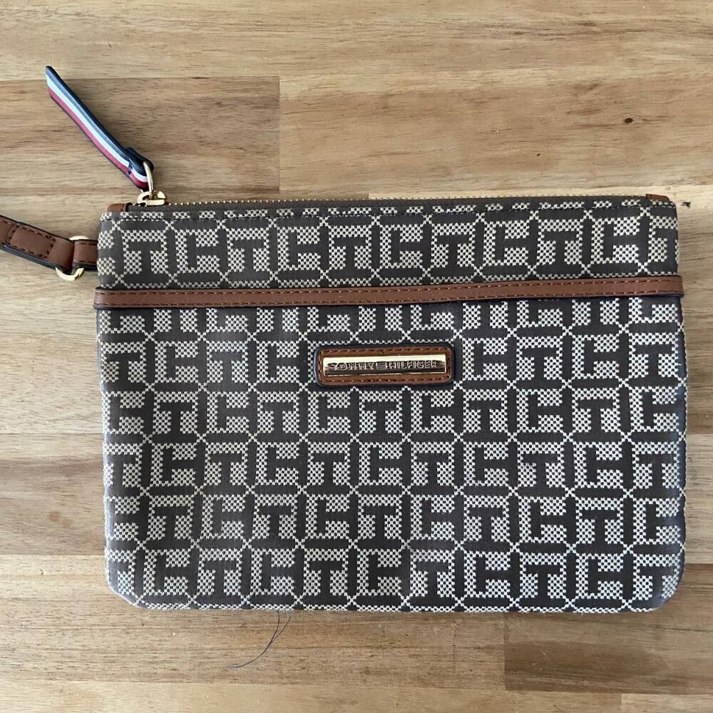 Tommy Hilfiger Women's Wallet